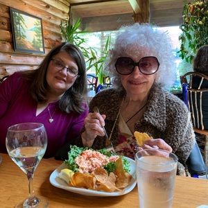 Meet your Posher, Sharon